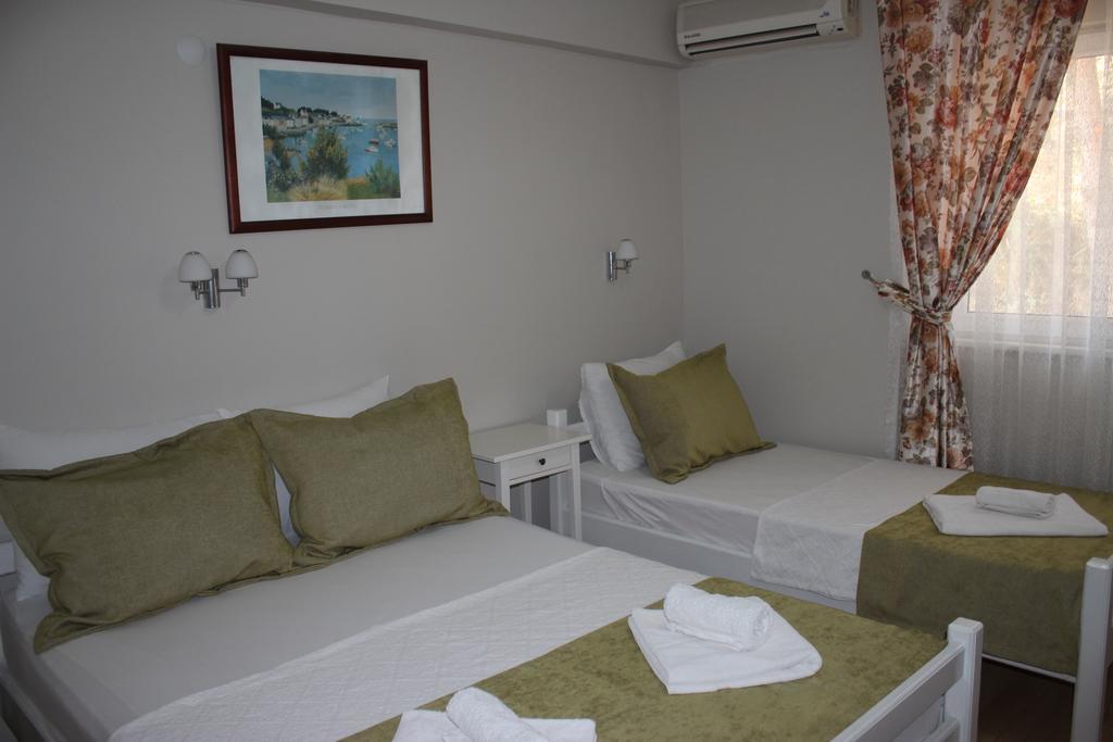 Ilyada Hotel Bozcaada Bagian luar foto
